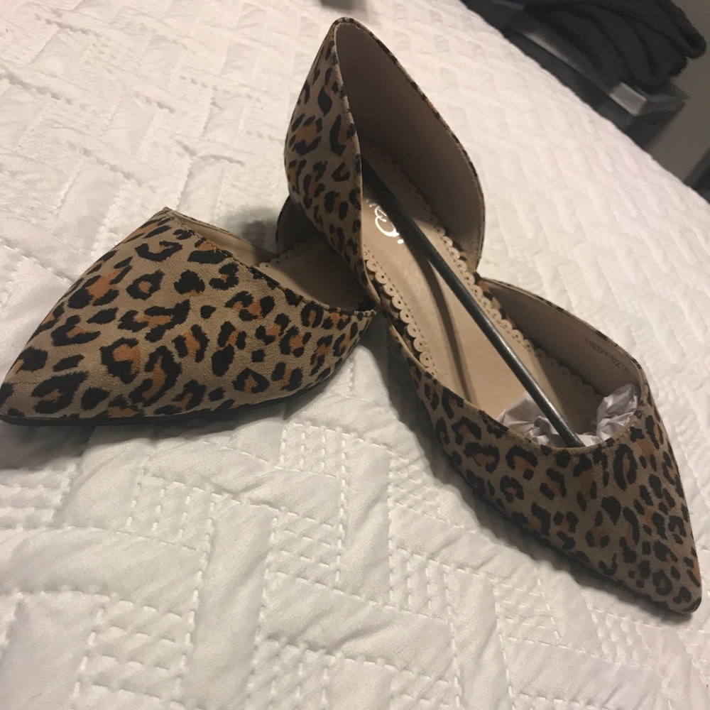 Leopard flats